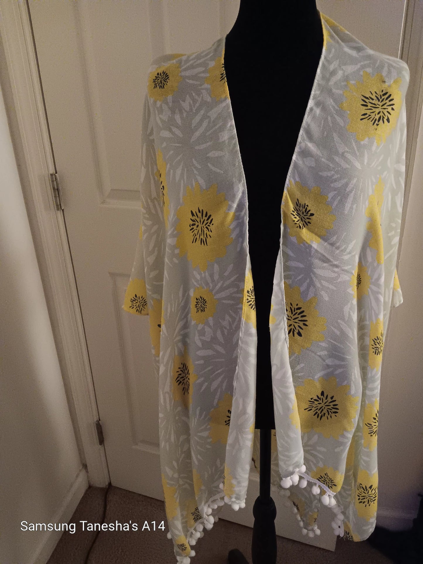 Tahari floral print poncho