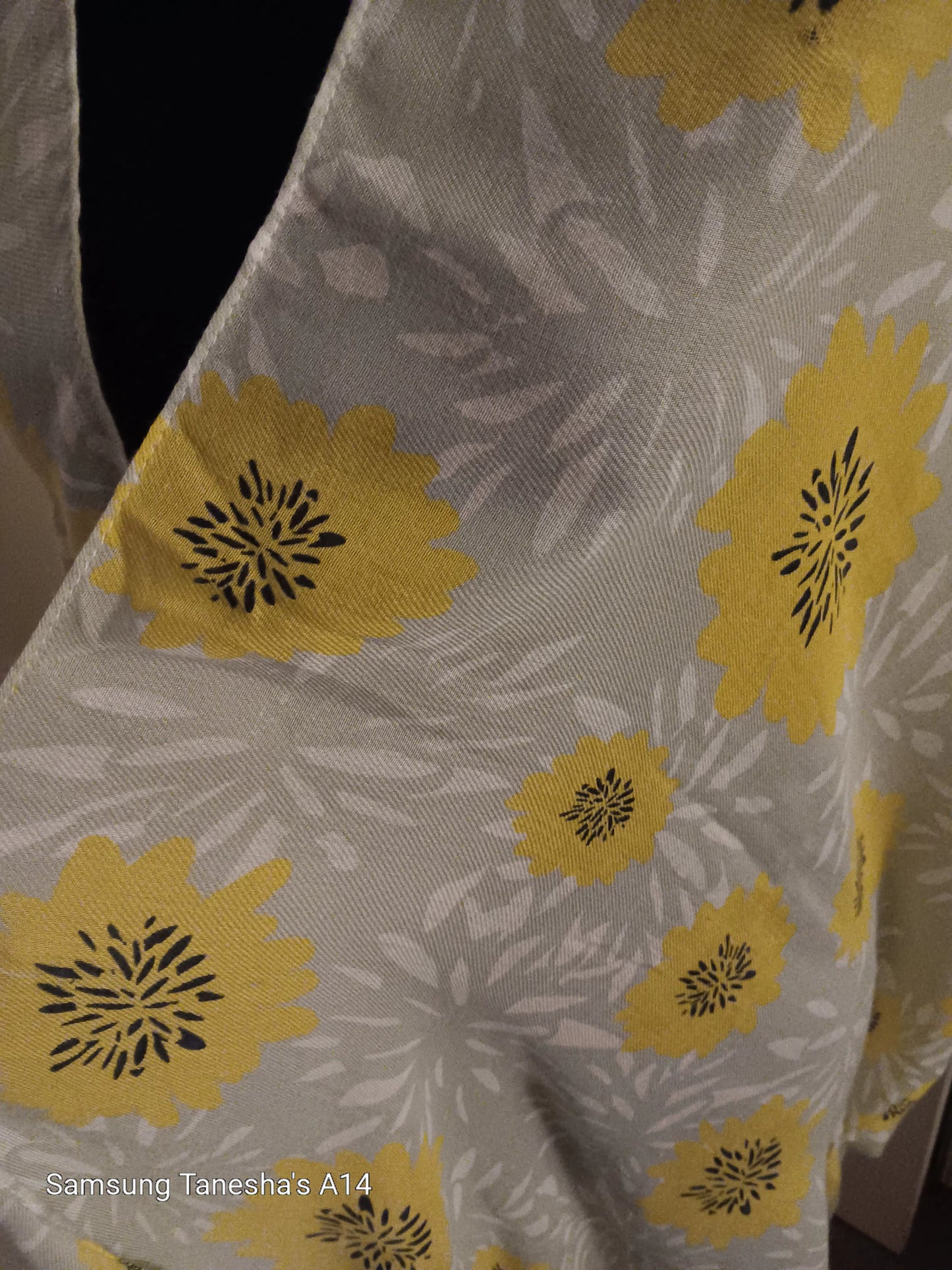 Tahari floral print poncho