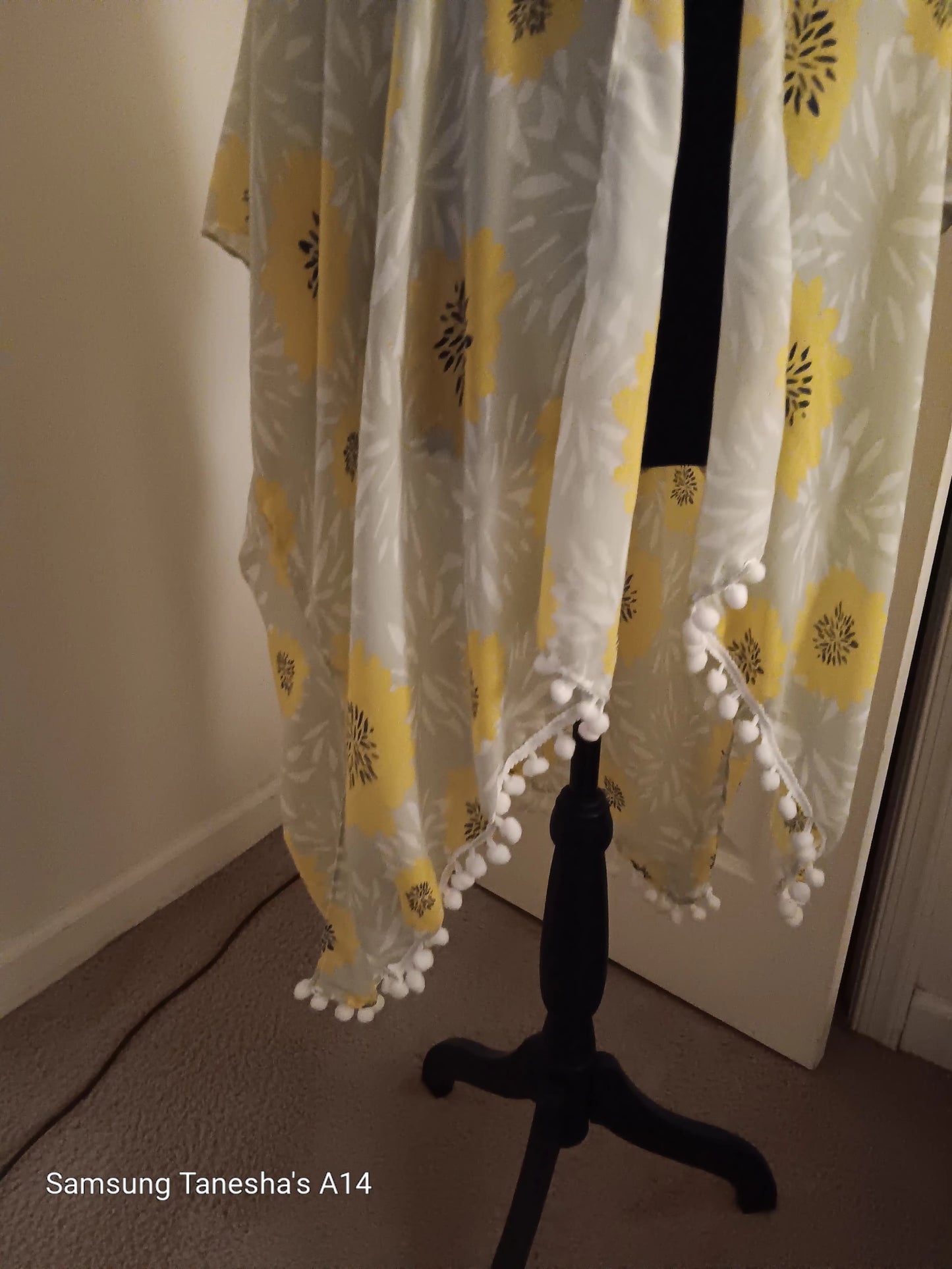 Tahari floral print poncho