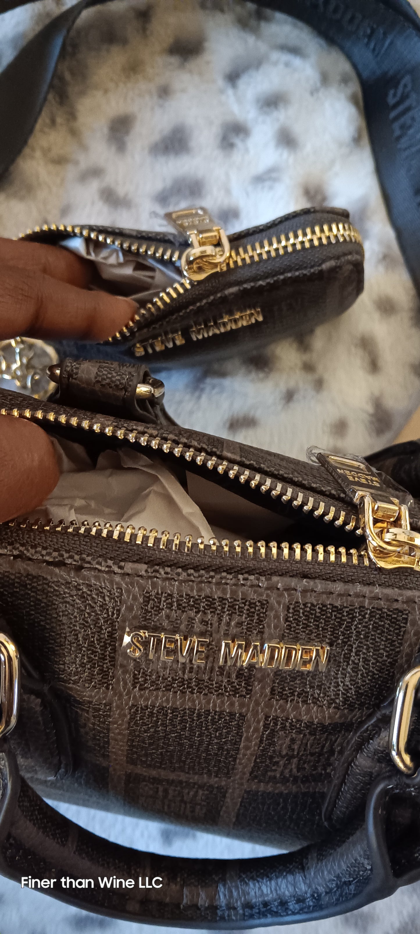 Steve Madden BCasey brown Crossbody Bag with matching coin purse