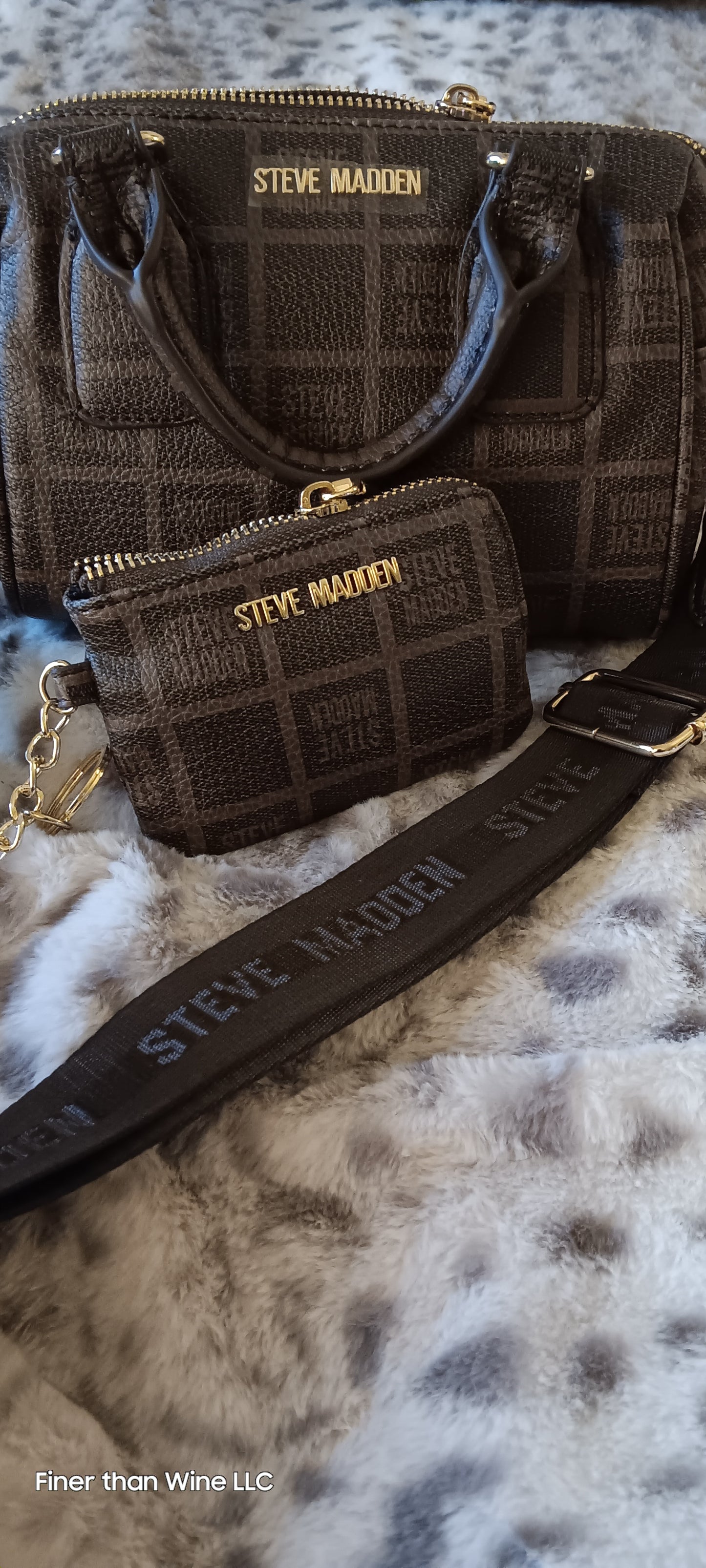 Steve Madden BCasey brown Crossbody Bag with matching coin purse