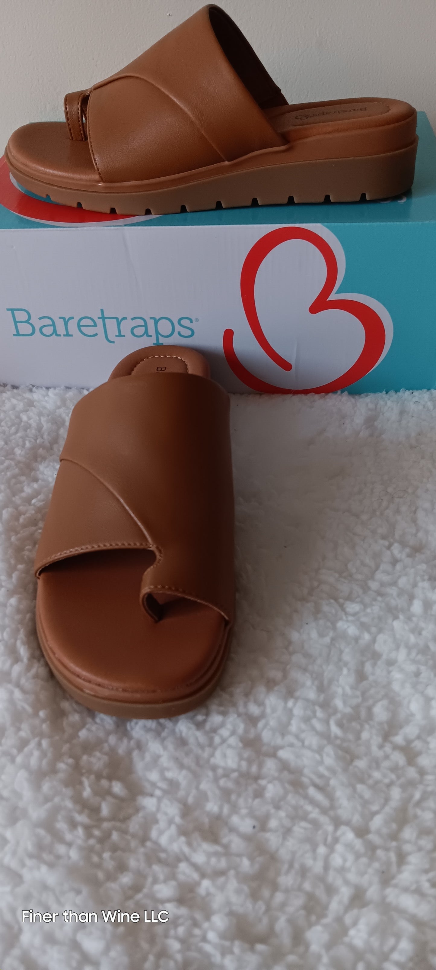 Baretraps Ravin style caramel slide sandals